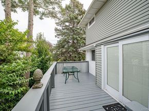 28 Halcourt Drive, Plainview NY 11803