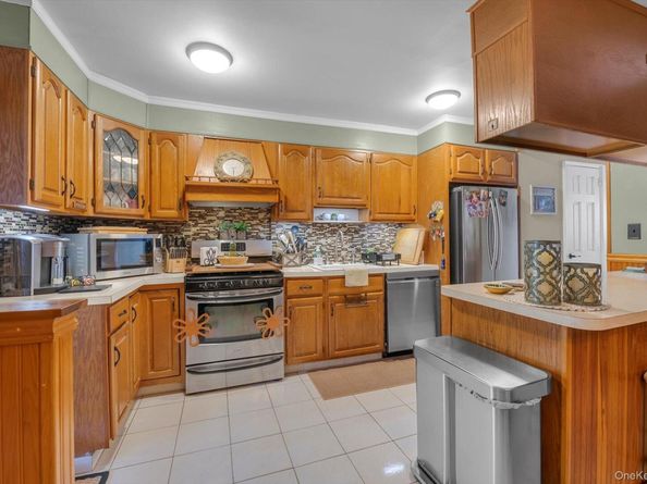 2433 Young Avenue, Bronx NY 10469