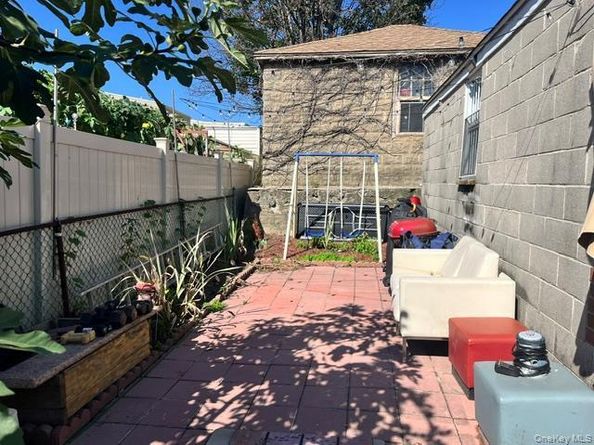 12411 25th Avenue, College Point NY 11356