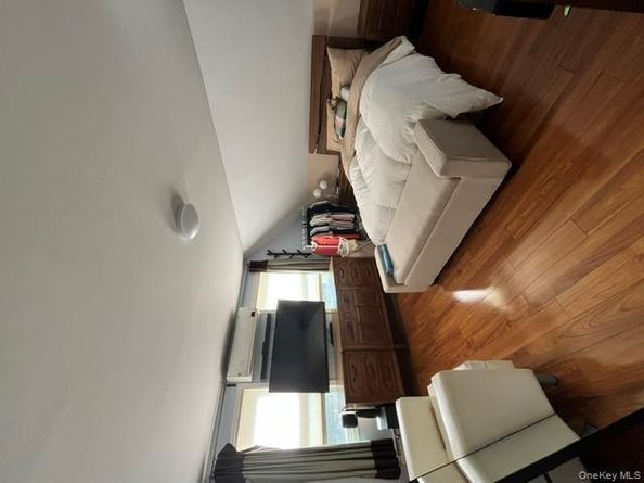 12411 25th Avenue, College Point NY 11356