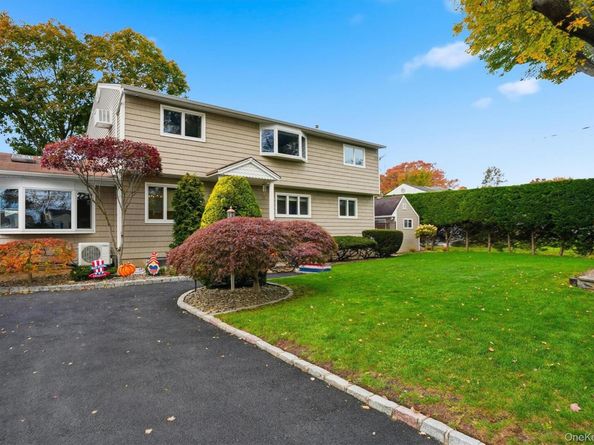 68 Westwood Avenue, Deer Park NY 11729