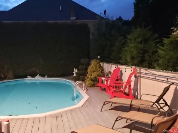Undisclosed Address #914097, Deer Park NY 11729