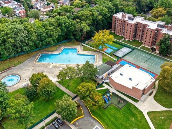 75-50 Bell Boulevard 3F, Oakland Gardens NY 11364