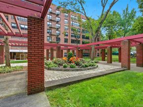 75-50 Bell Boulevard 3F, Oakland Gardens NY 11364