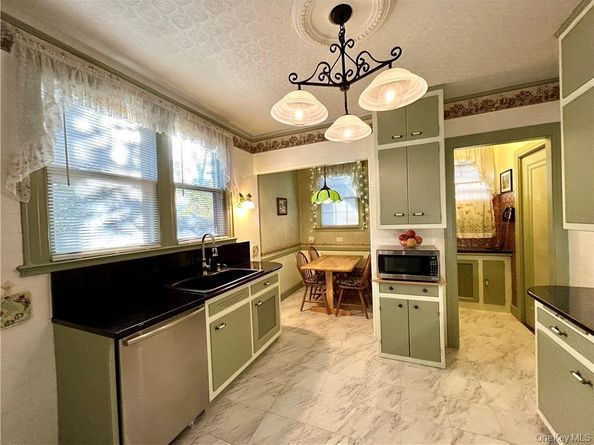 130 E Cedar Street, Fleetwood NY 10552