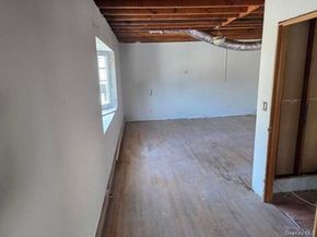 47 Monroe Street, Inwood NY 11096