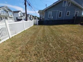 47 Monroe Street, Inwood NY 11096