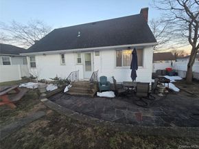 506 Froehlich Place, Elmont NY 11003