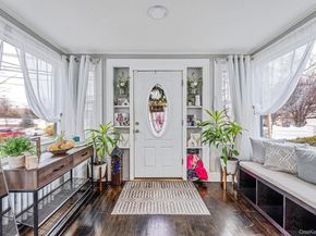 2270 Edna Court, Baldwin NY 11510