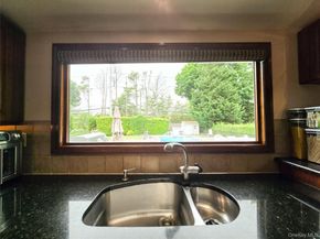 24 Edna Drive, Syosset NY 11791