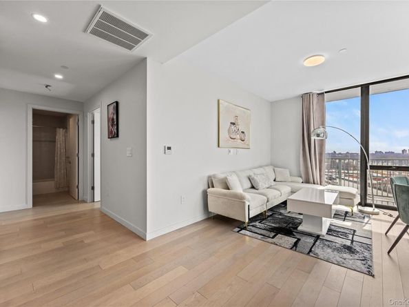 131-02A 40th Road 9H, Flushing NY 11354