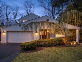 127 Wooleys Lane, Great Neck NY 11023