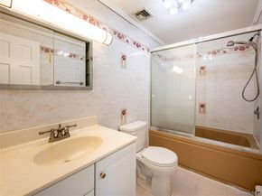 127 Wooleys Lane, Great Neck NY 11023