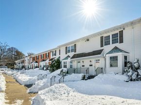 78 Santa Barbara Drive, Plainview NY 11803