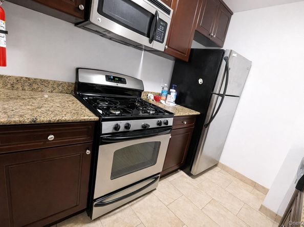 14116 84th Drive 3D, Briarwood NY 11435