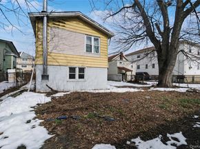 6529 Bayfield Avenue, Arverne NY 11692