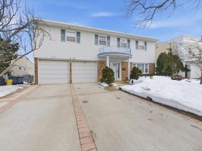 3881 Greentree Drive, Oceanside NY 11572