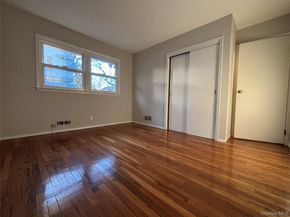 11 Muir Place, New Rochelle NY 10801