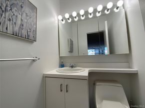 27110 Grand Central Parkway 1E, Floral Park NY 11005