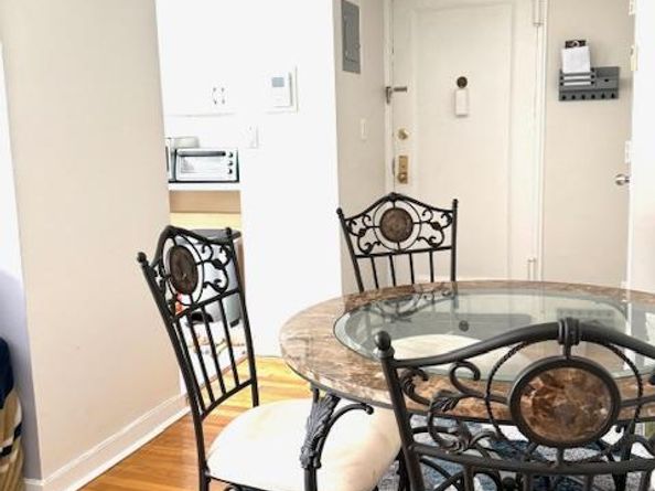 1 terrace Circle 3H, Great Neck NY 11021