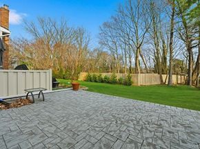 20 Manors Drive, Jericho NY 11753