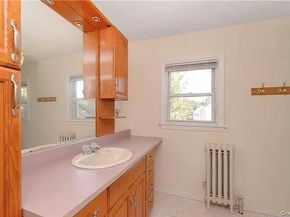 2 Elm Street, Glen Head NY 11545
