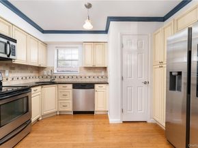 34 Shinnecock Avenue, East Quogue NY 11942