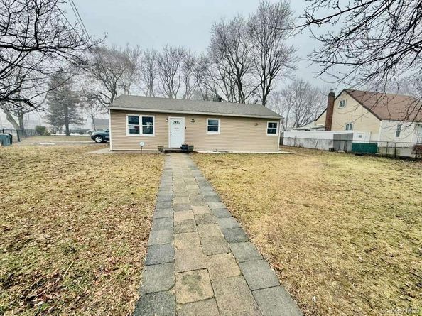 71 Macarthur Avenue, Brentwood NY 11717