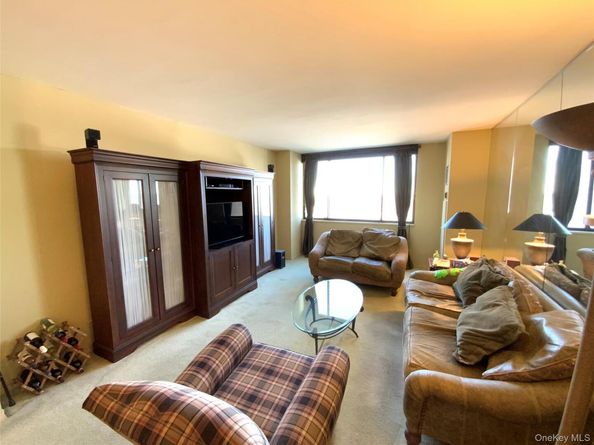 27110 Grand Central Parkway 10F, Floral Park NY 11005