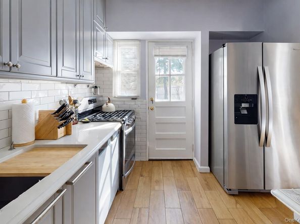 1762 Broadway, New Hyde Park NY 11040