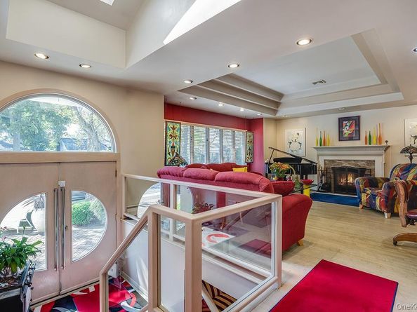 900 Kilmer Lane, North Woodmere NY 11581