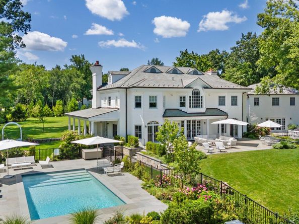 17 Boxwood Lane, Rye NY 10580