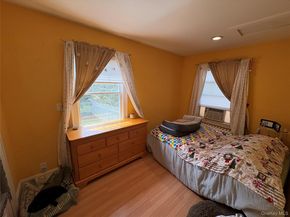 17 Somerset Avenue, East Islip NY 11730