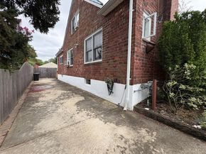 17 Somerset Avenue, East Islip NY 11730