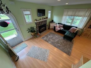 17 Somerset Avenue, East Islip NY 11730