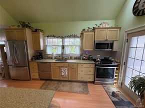 17 Somerset Avenue, East Islip NY 11730