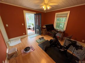 17 Somerset Avenue, East Islip NY 11730