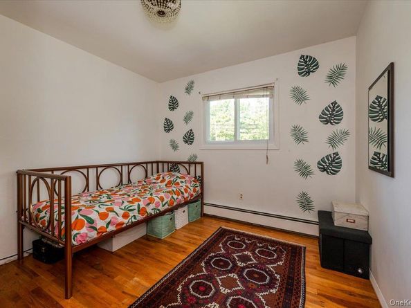 79 E Deer Park Road, Dix Hills NY 11746