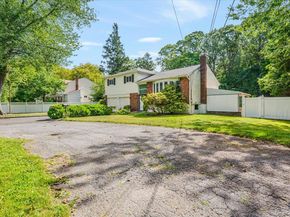 79 E Deer Park Road, Dix Hills NY 11746