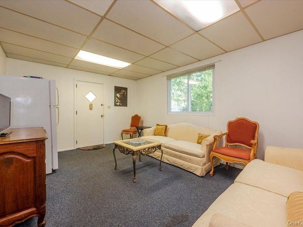 79 E Deer Park Road, Dix Hills NY 11746
