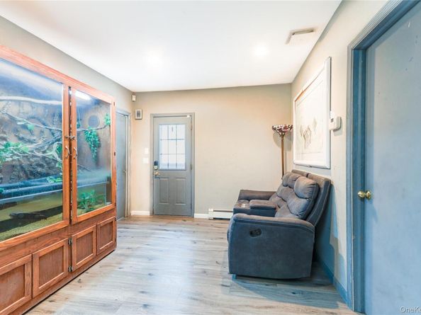 22 Whitney Gate, Smithtown NY 11787