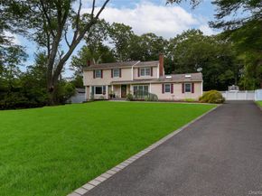 22 Whitney Gate, Smithtown NY 11787