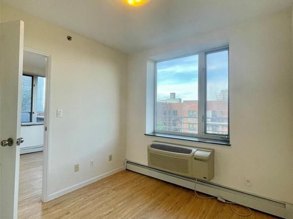 38-34 Parsons Blvd 8B, Flushing NY 11354