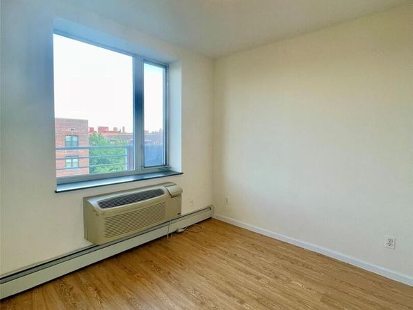 38-34 Parsons Blvd 8B, Flushing NY 11354