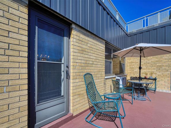 40 Stoner Avenue 3I, Great Neck NY 11021