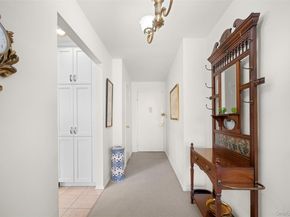 40 Stoner Avenue 3I, Great Neck NY 11021