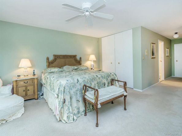 100 The Glen 100, Glen Head NY 11545