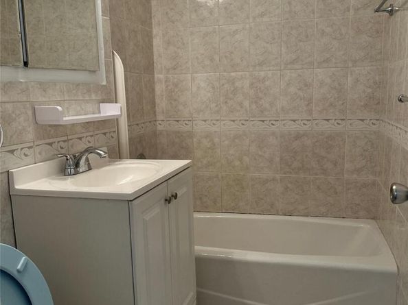 83-30 Vietor Avenue 624, Elmhurst NY 11373