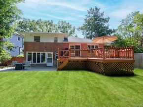 2889 Anderson Street, Wantagh NY 11793
