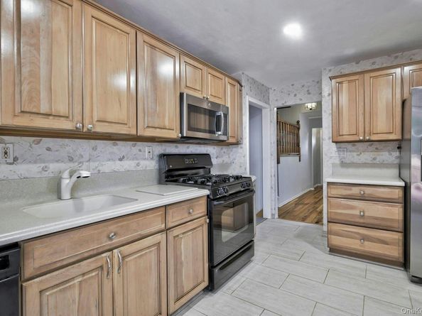 2889 Anderson Street, Wantagh NY 11793